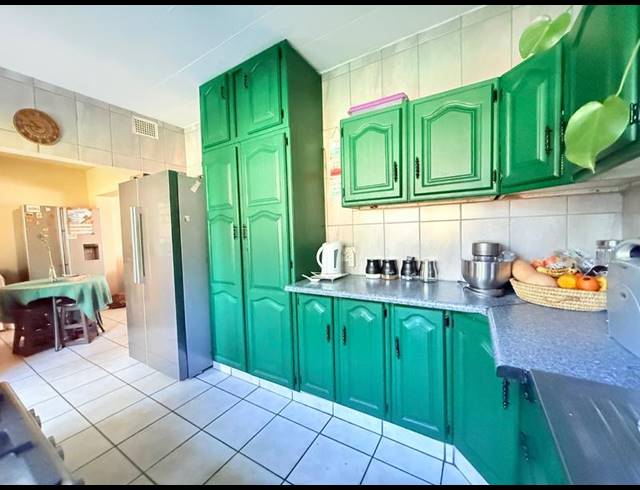 3 BEDROOM HOUSE FOR SALE IN VANDERBIJLPARK CW 1